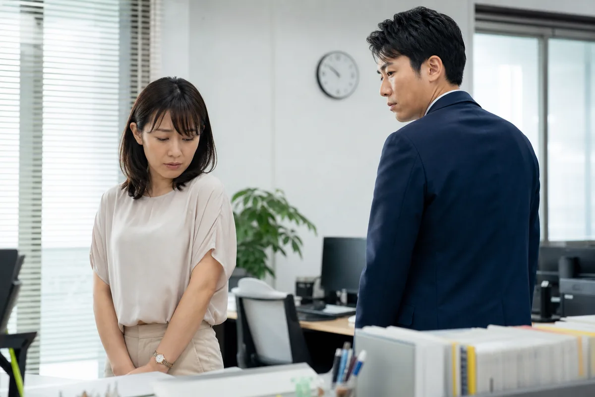 傷ついた同僚と、自分の発言を振り返る話し手